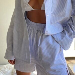 Djerf Avenue Breezy Shorts | Blue Stripe | Size M